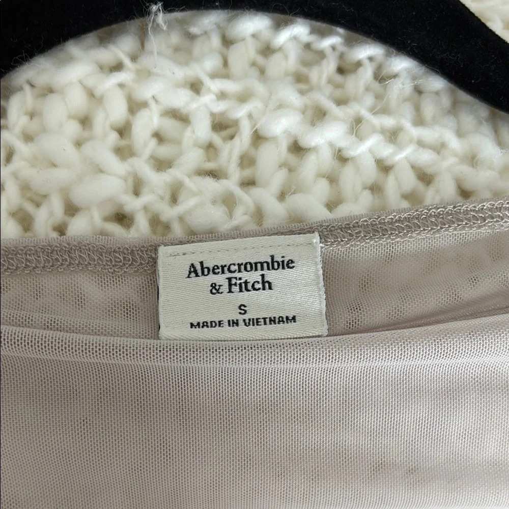 Abercrombie & Fitch taupe Ruched Sleeveless Top - Picture 2 of 11